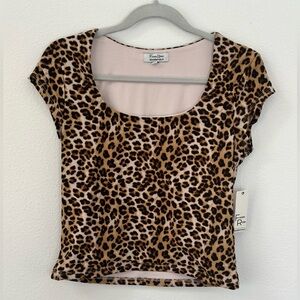 Dusty Rose Animal Print Scoop Neck Semi-Crop Top, Size XL New With Tags